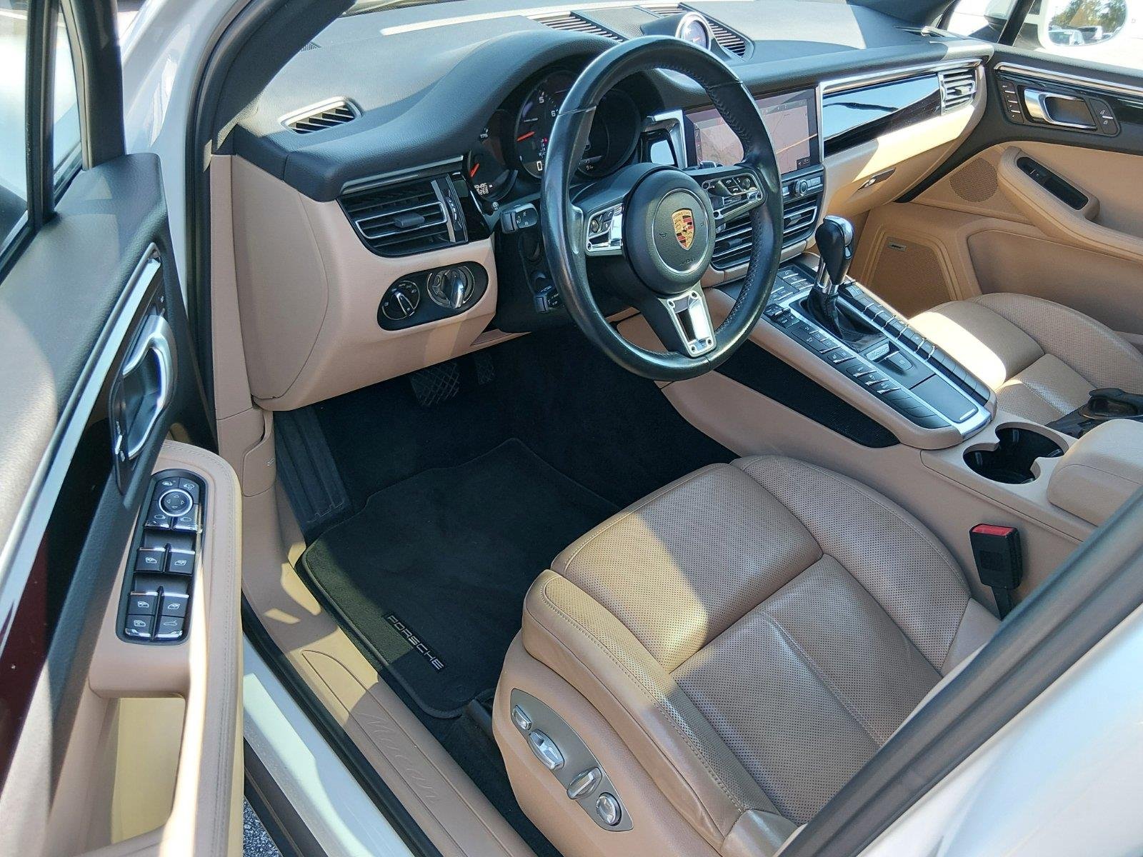 Used 2020 White Porsche  image 15