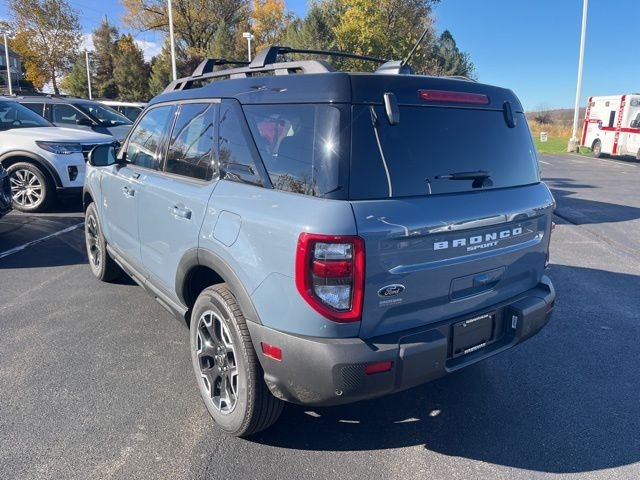 New 2025 Azure Gray Metallic Tri-Coat Ford Outer Banks image 7
