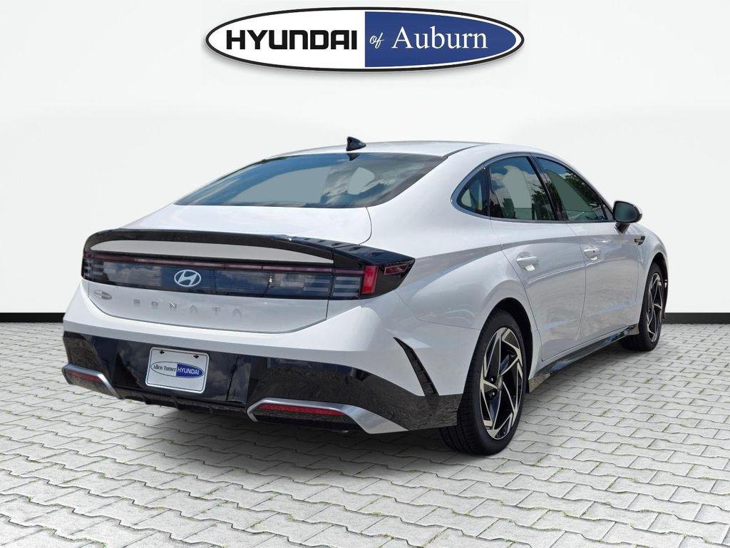 New 2026 White Hyundai SEL Sport image 5