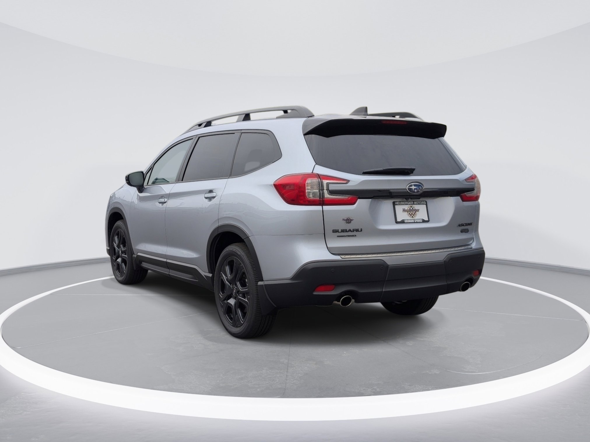Certified Used 2025 Ice Silver Metallic Subaru Onyx Edition Touring image 5
