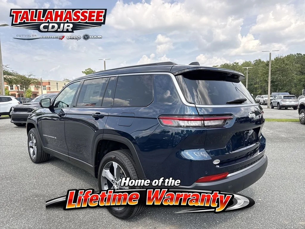 New 2026 Fathom Blue Pearl-Coat Exterior Paint Jeep Limited image 5