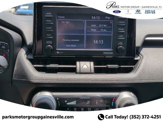 Used 2021 White Toyota LE image 21