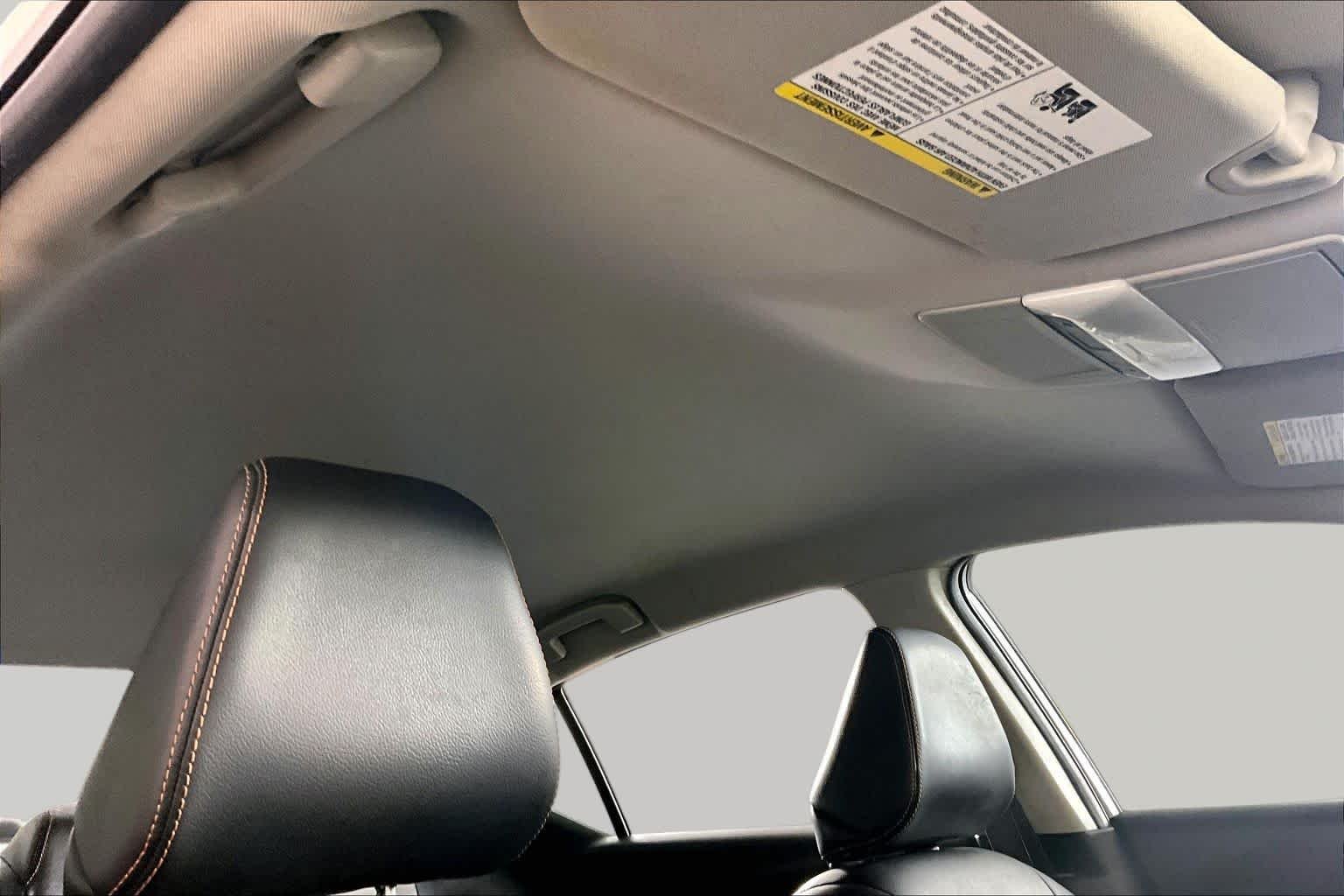 Used 2020 Pearl White Tricoat Nissan 2.5 SR image 13