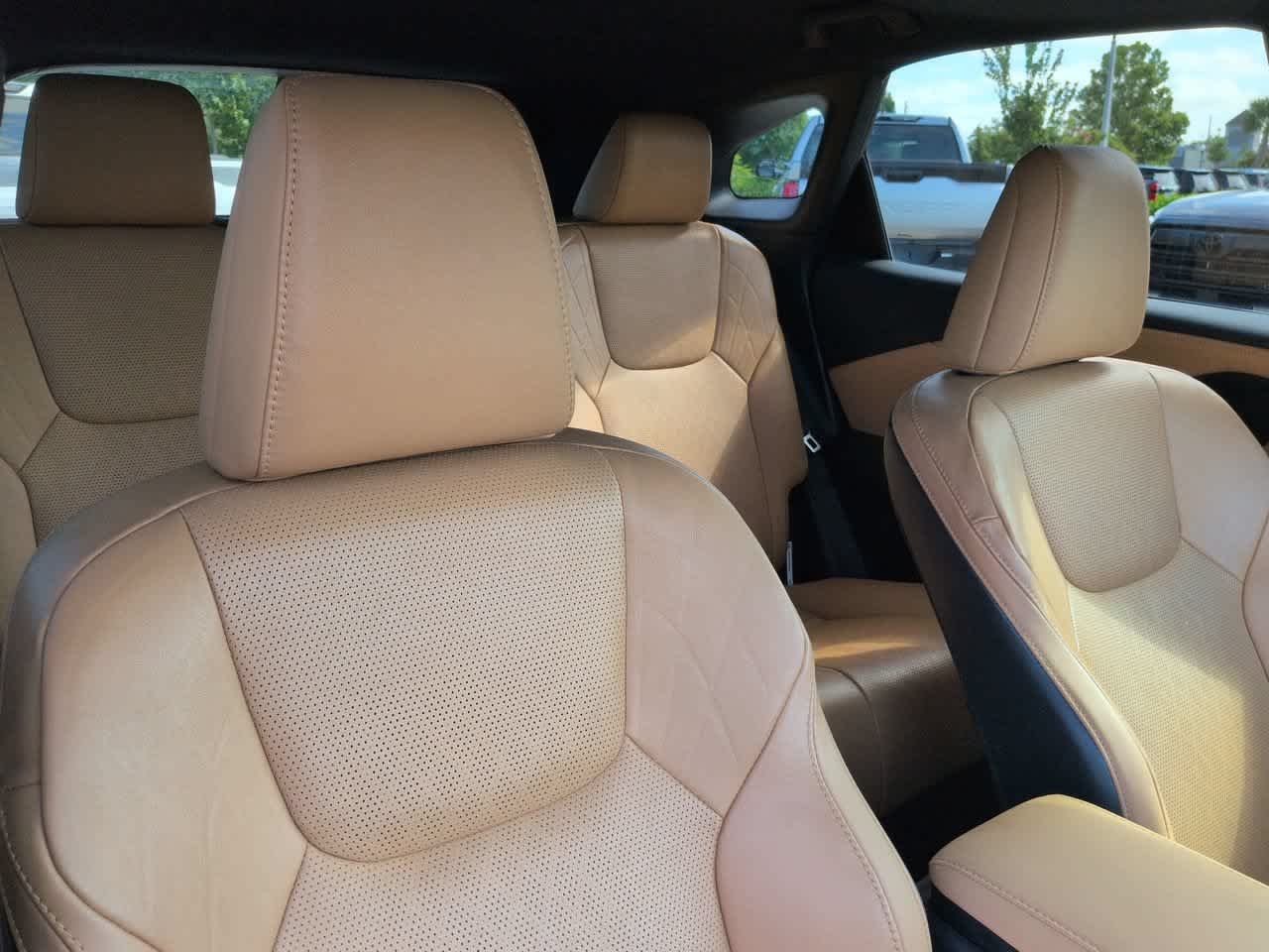 Used 2024 Iridium Lexus Premium Plus image 7