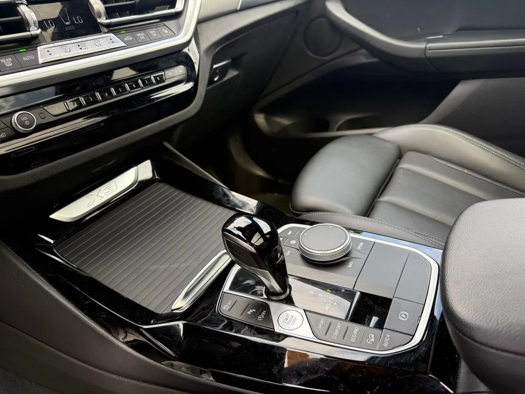 Used 2023 Skyscraper Gray Metallic BMW xDrive30i image 17