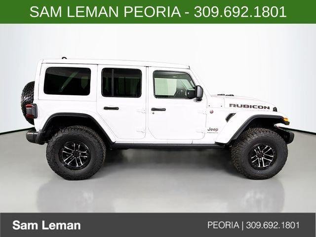 New 2026 Bright White Clear-Coat Exterior Paint Jeep Rubicon image 8