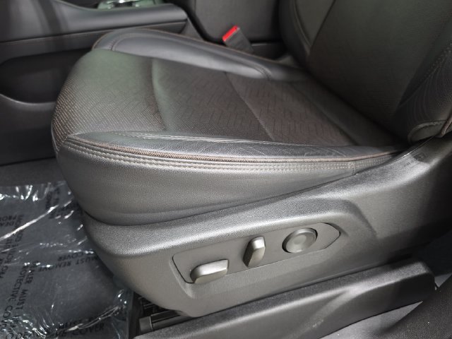 Used 2023 Gray Chevrolet High Country image 29