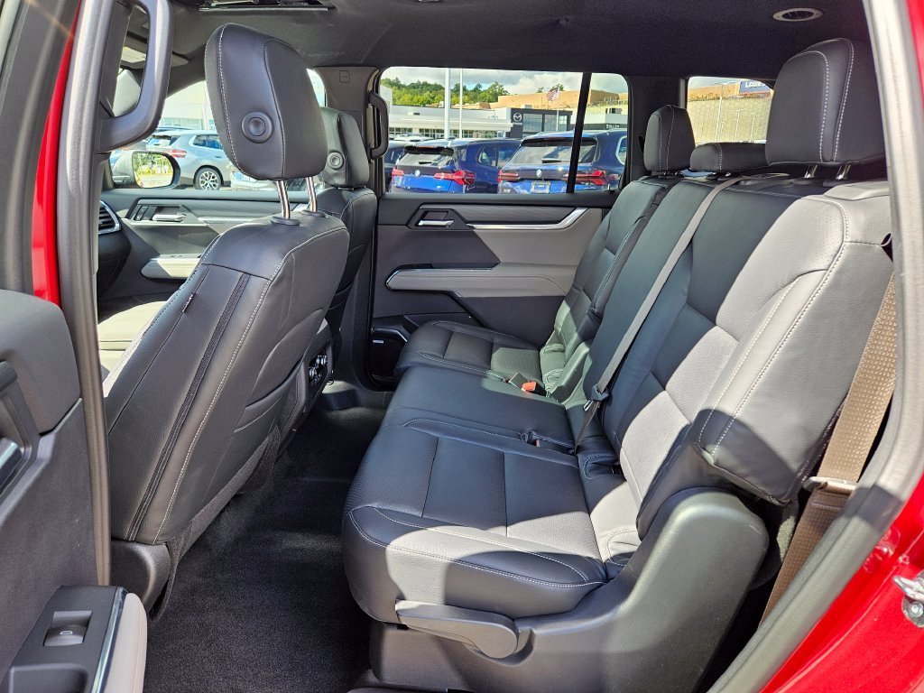 2026 GMC Acadia Elevation - Photo 11