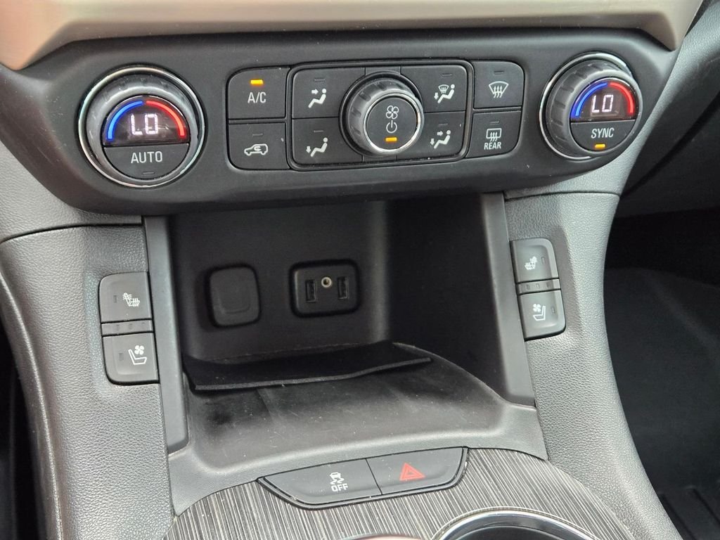 2019 GMC Acadia Denali - Photo 29