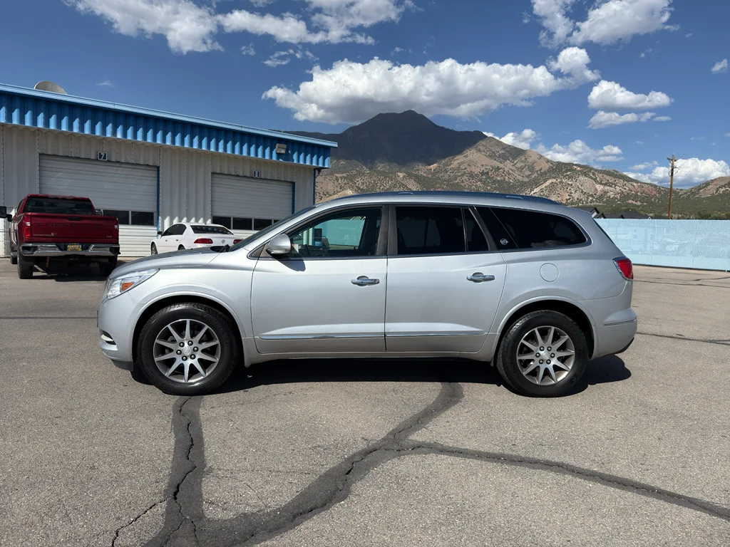 Used 2013 Quicksilver Metallic Buick Leather image 2