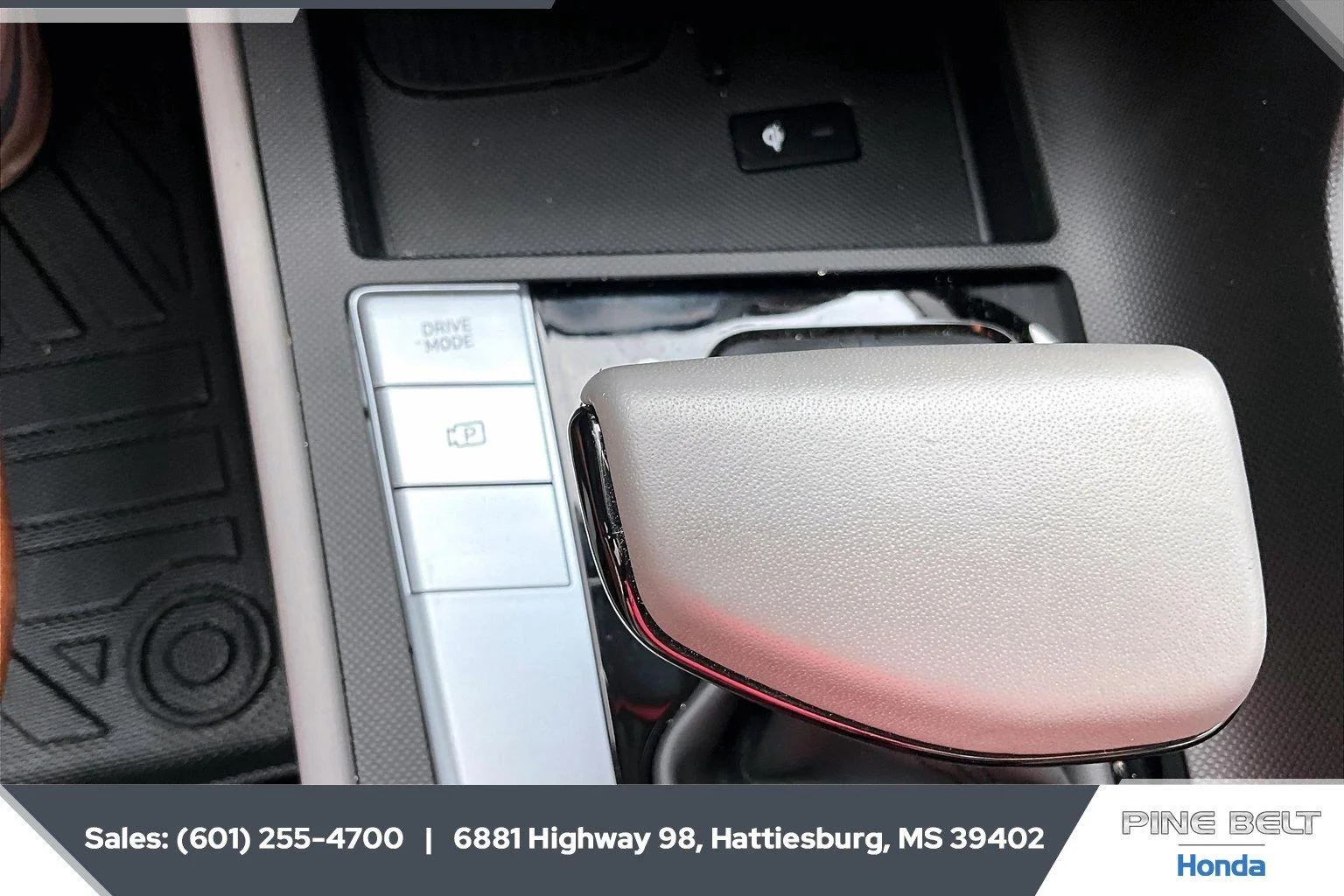 Used 2026 Fluid Metal Hyundai SEL Sport image 22