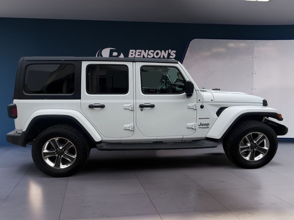 Used 2019 White Jeep Unlimited Sahara image 6