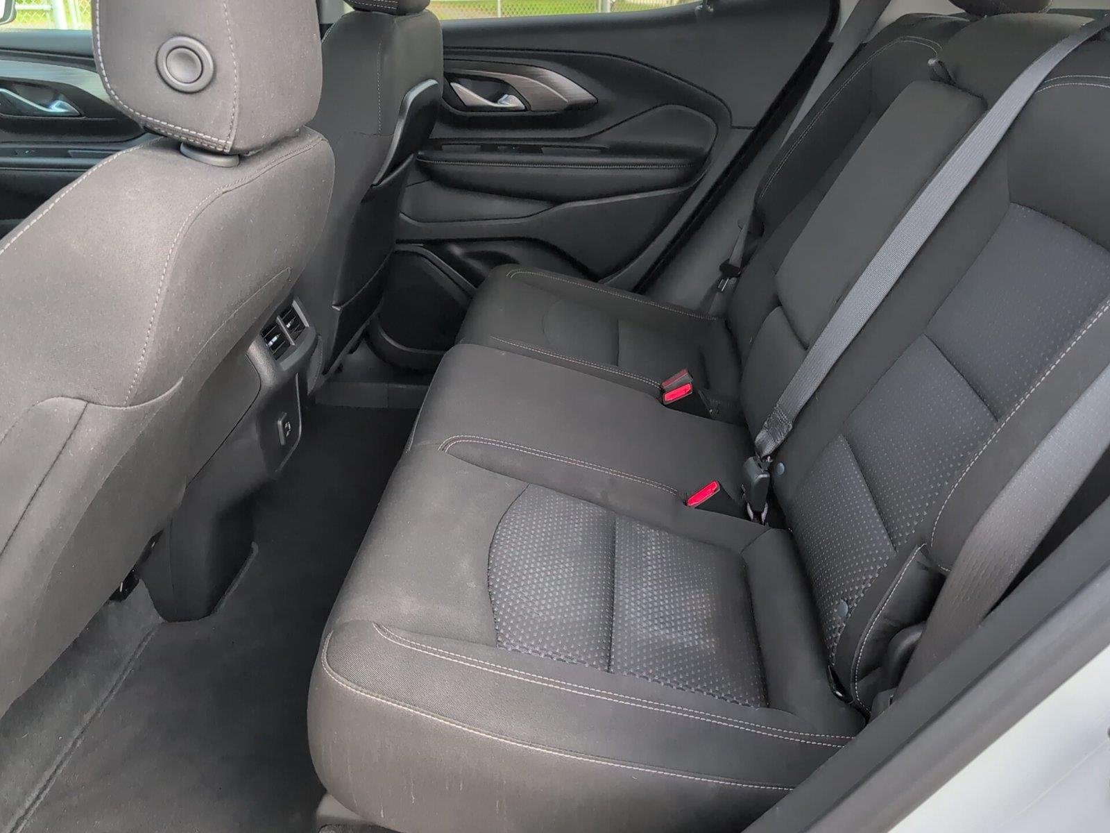 Used 2024 Summit White GMC SLE image 32