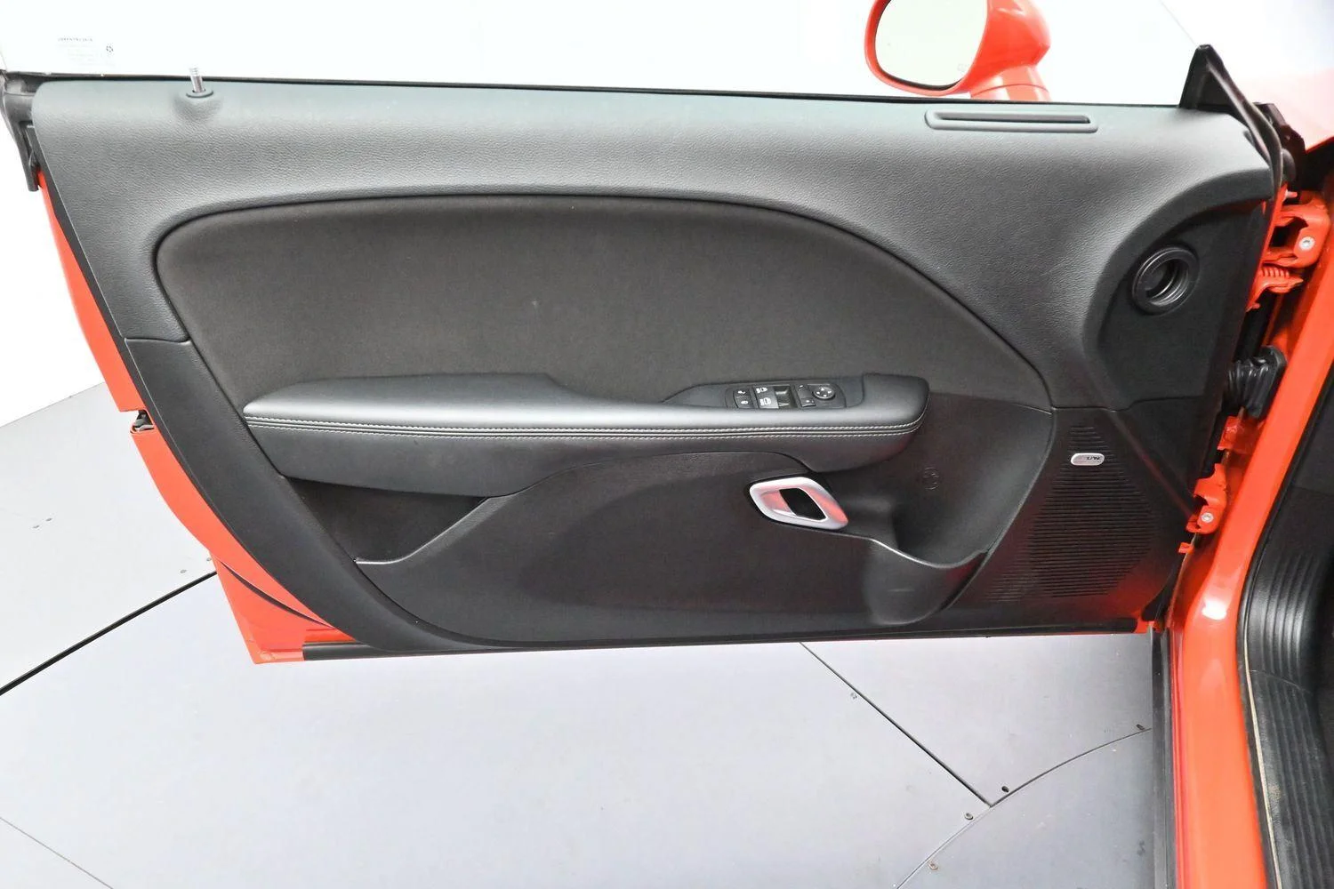 Used 2022 Go Mango Dodge R/T Scat Pack image 10