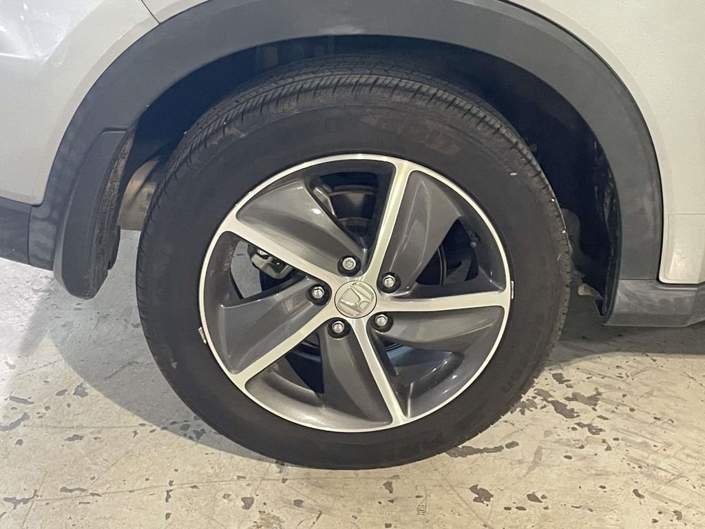 Used 2021 Silver Honda EX-L image 6