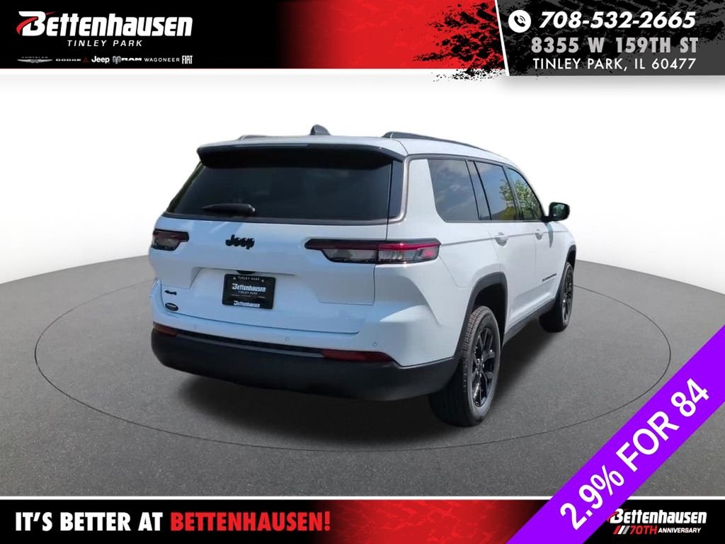 New 2026 Bright White Clear-Coat Exterior Paint Jeep Laredo image 7