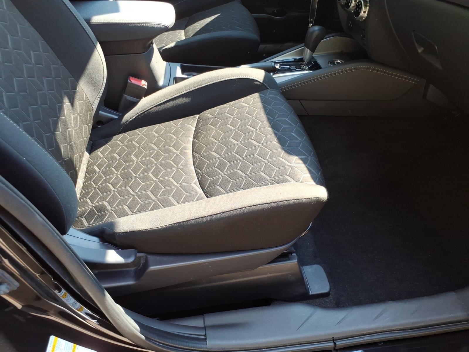 Used 2025  MITSUBISHI  image 24