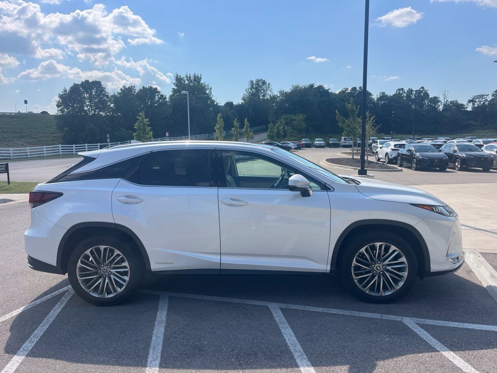 Used 2021 Eminent White Pearl Lexus 450h image 6