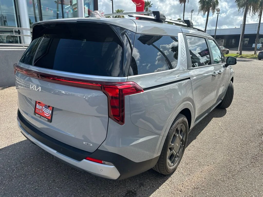 New 2026 White Kia EX image 4