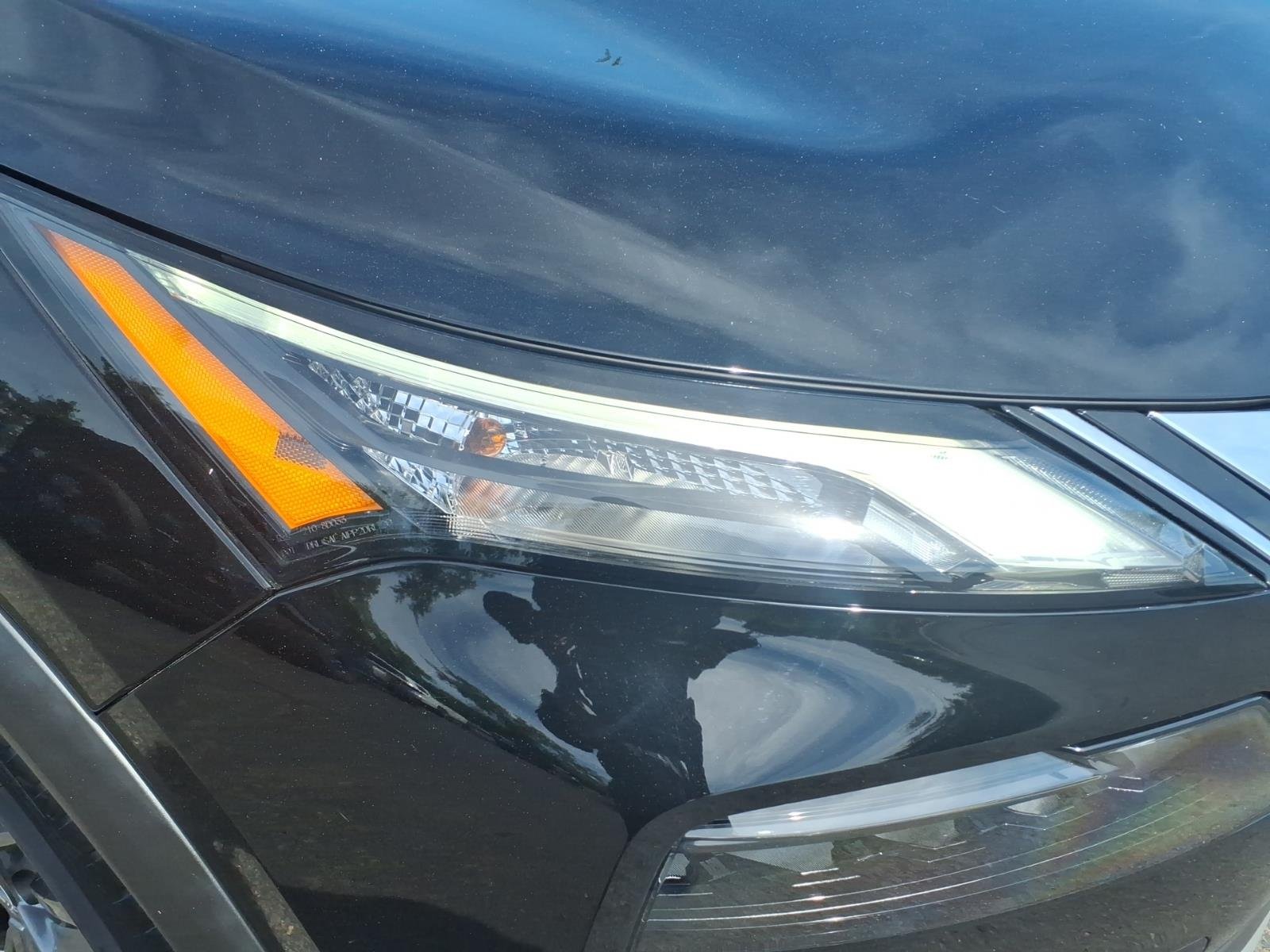 Used 2023 Black Nissan S image 11
