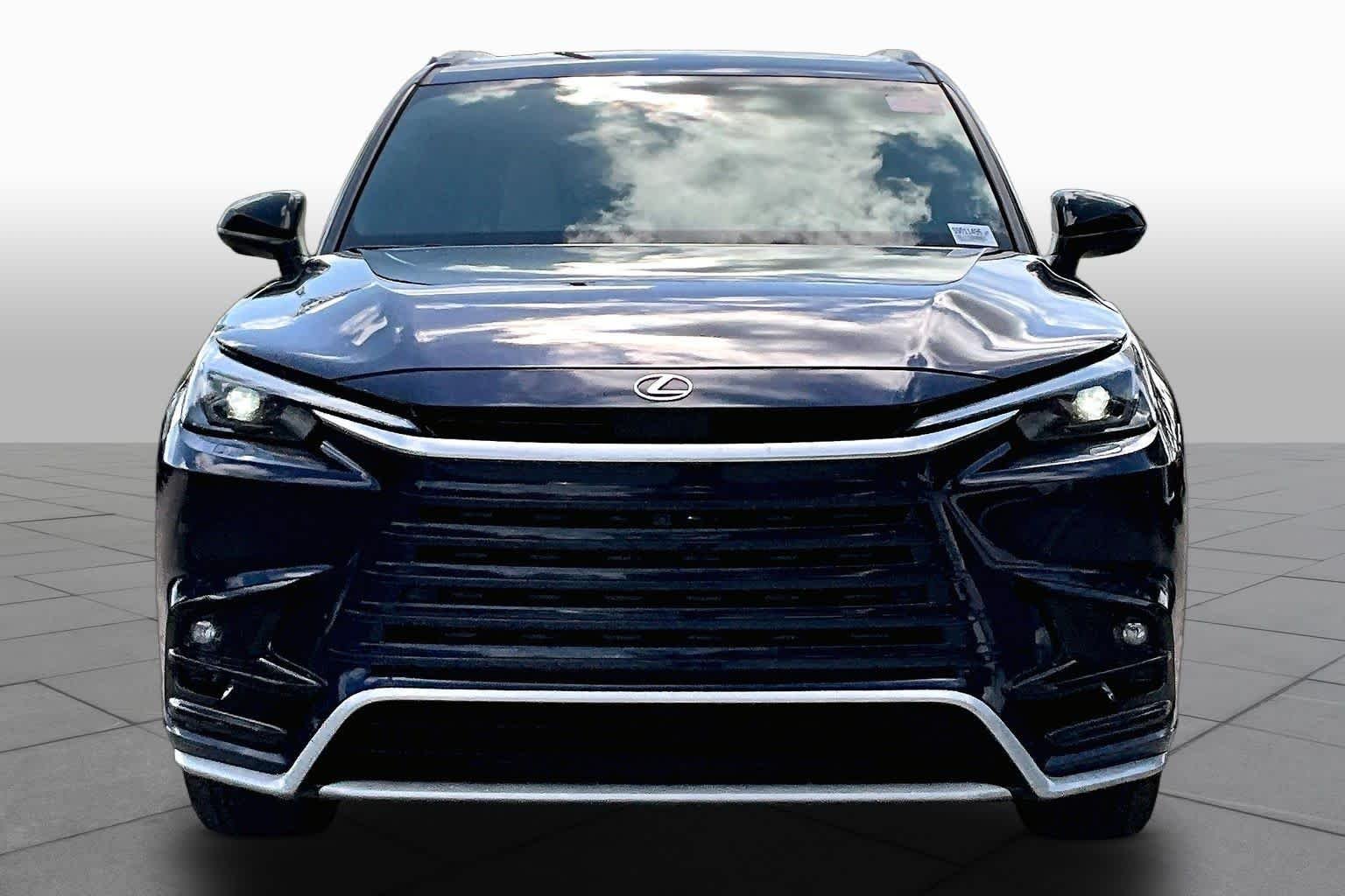 Used 2025 Nightfall Mica Lexus F SPORT Premium image 4