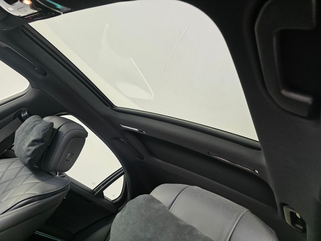 Used 2023 Black Mercedes-Benz S 580 image 12