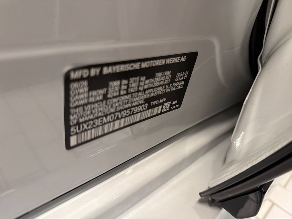 New 2027 Mineral White Metallic BMW xDrive40i image 20