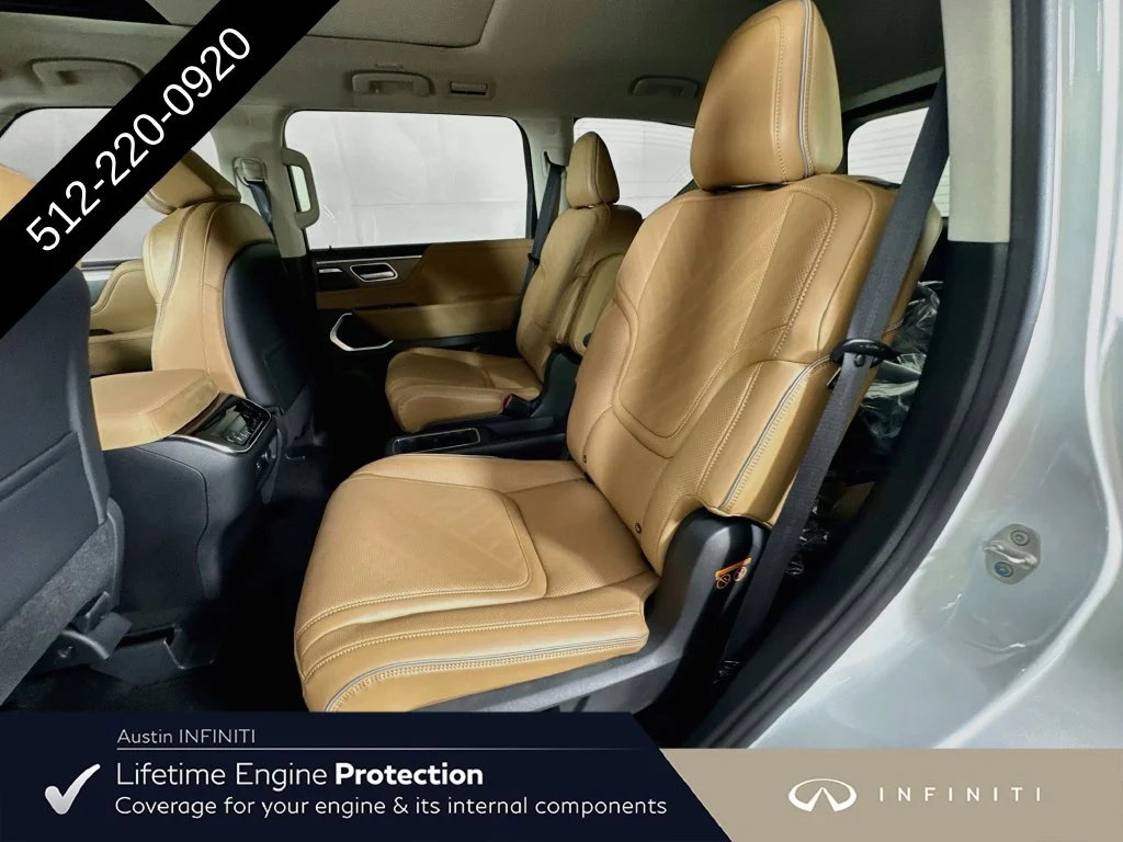 New 2027 White INFINITI LUXE image 31