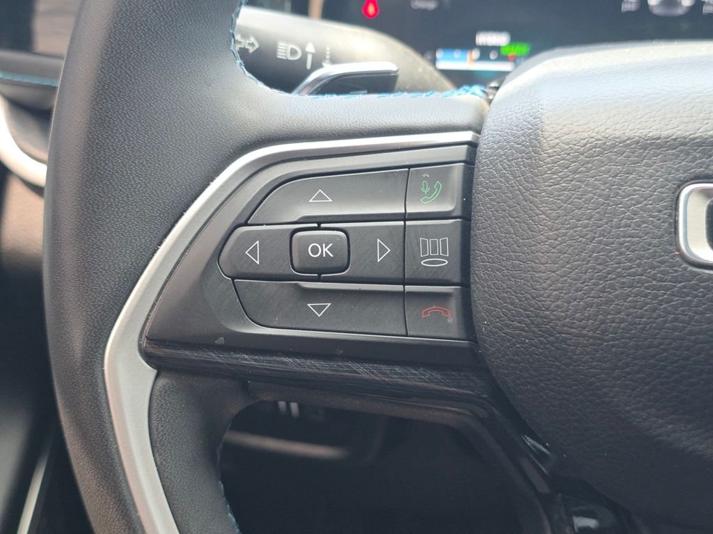 Certified Used 2022 White Jeep Trailhawk 4xe image 35