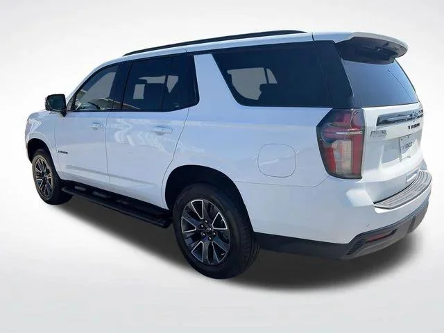 Used 2024 White Chevrolet Z71 image 3