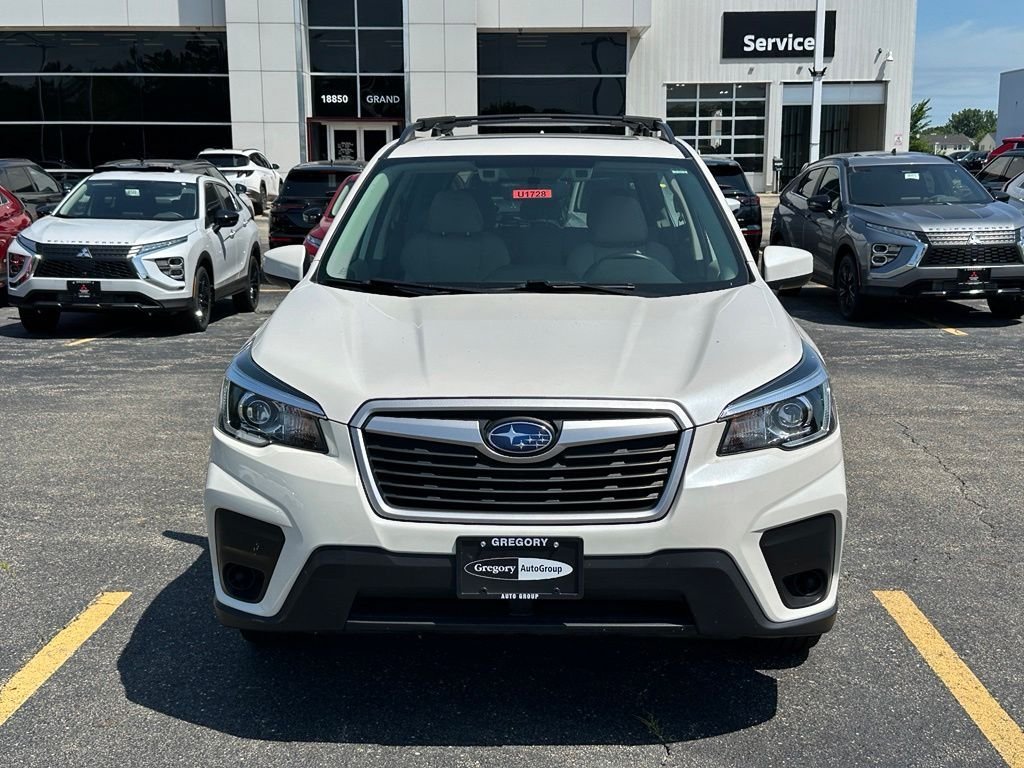 Used 2020 White Subaru Premium image 2