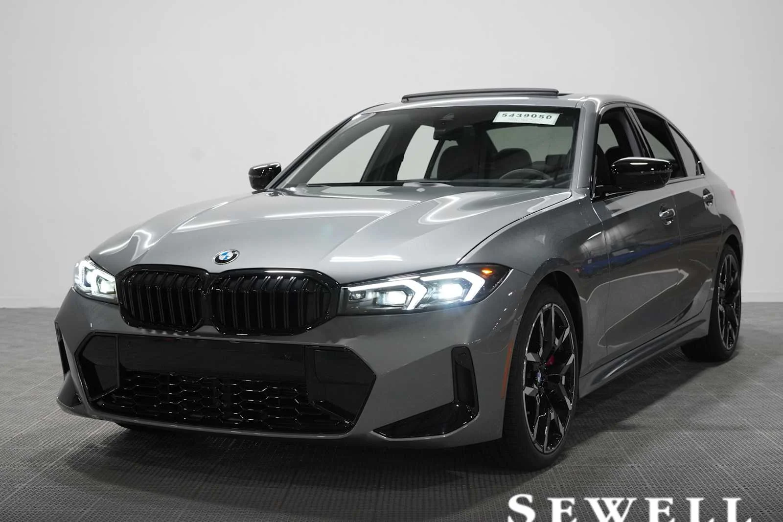 2026 BMW 330i 330i