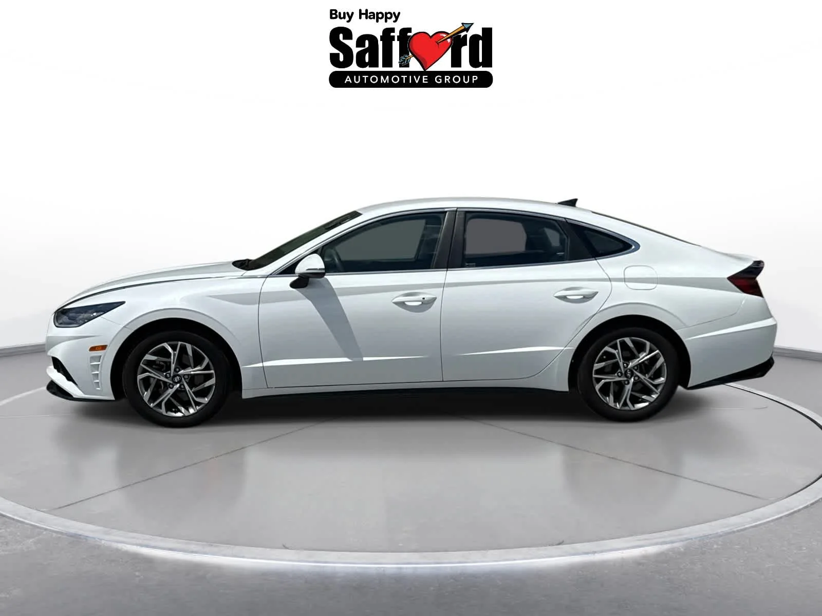 Used 2023 Serenity White Hyundai SEL image 9