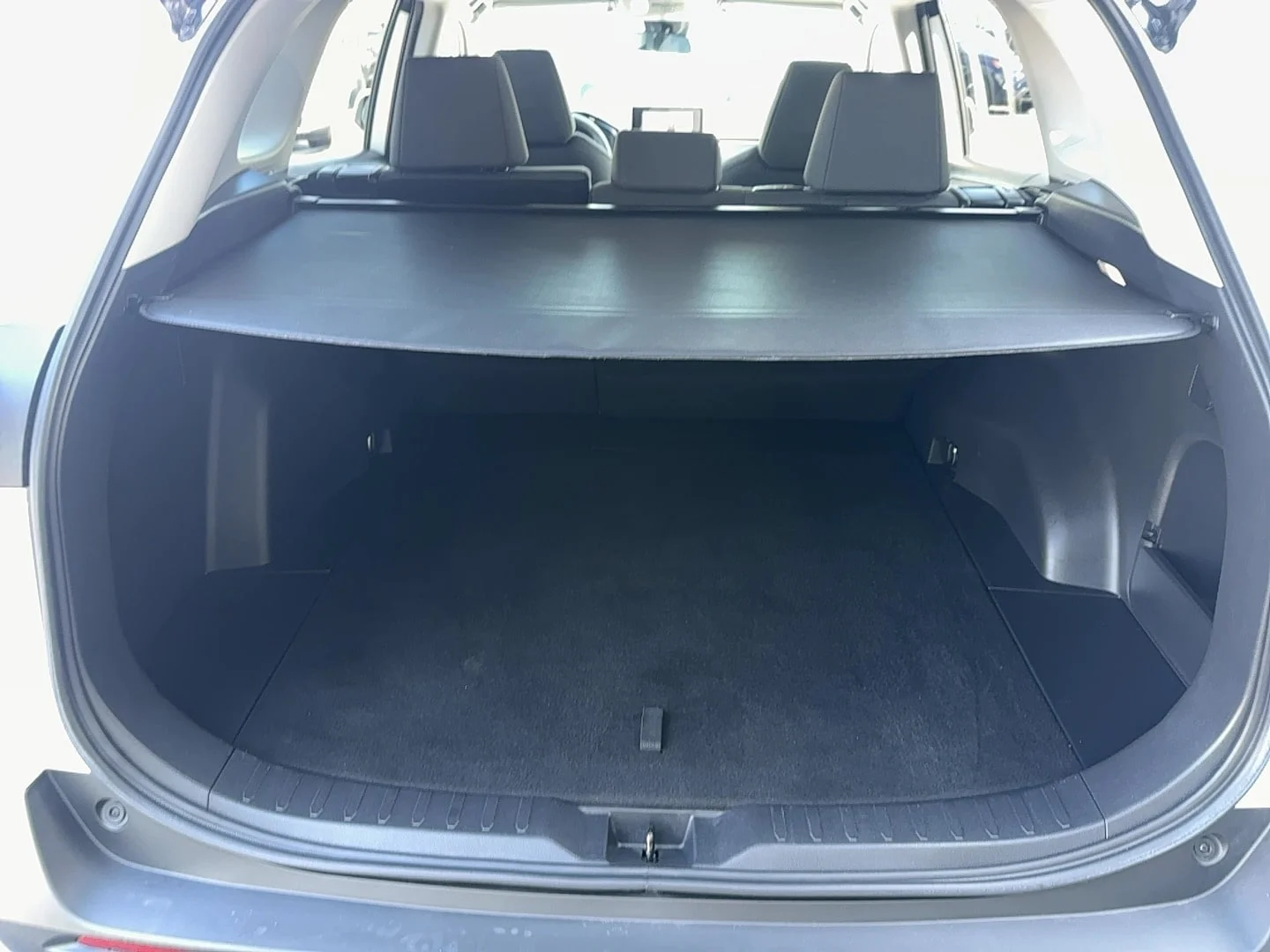 Used 2025 White Toyota XLE image 22