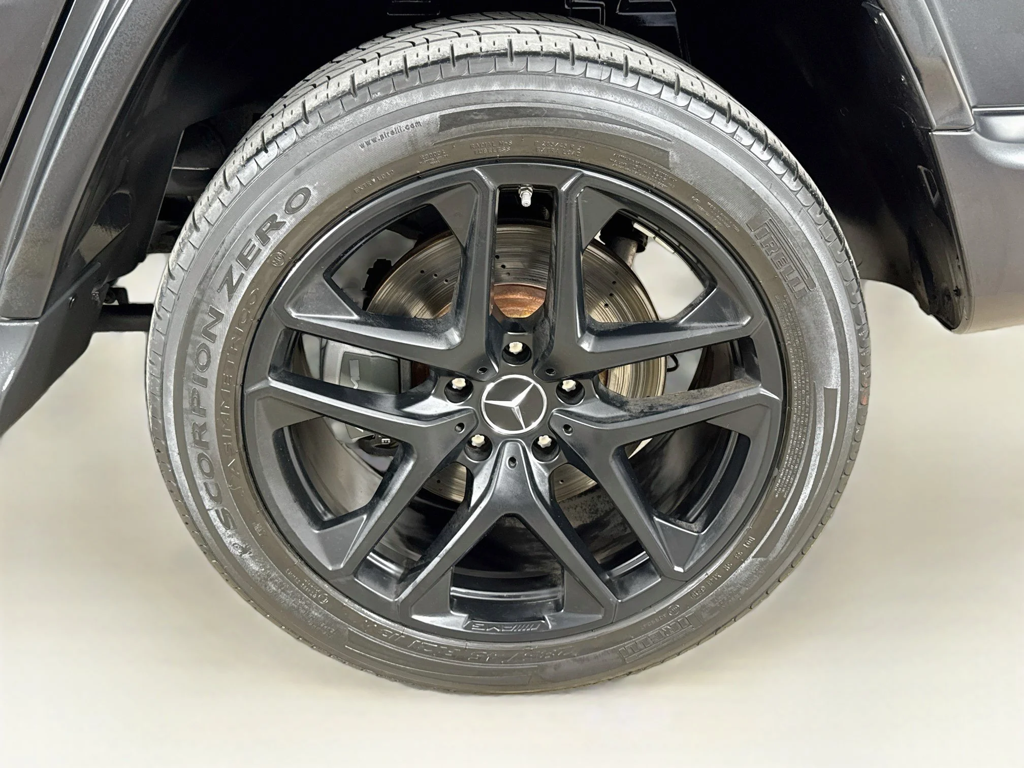 Used 2020  Mercedes-Benz AMG® G 63 image 33