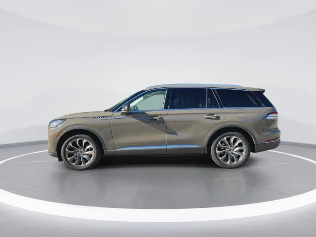 Used 2025 Gray Lincoln Premiere image 5