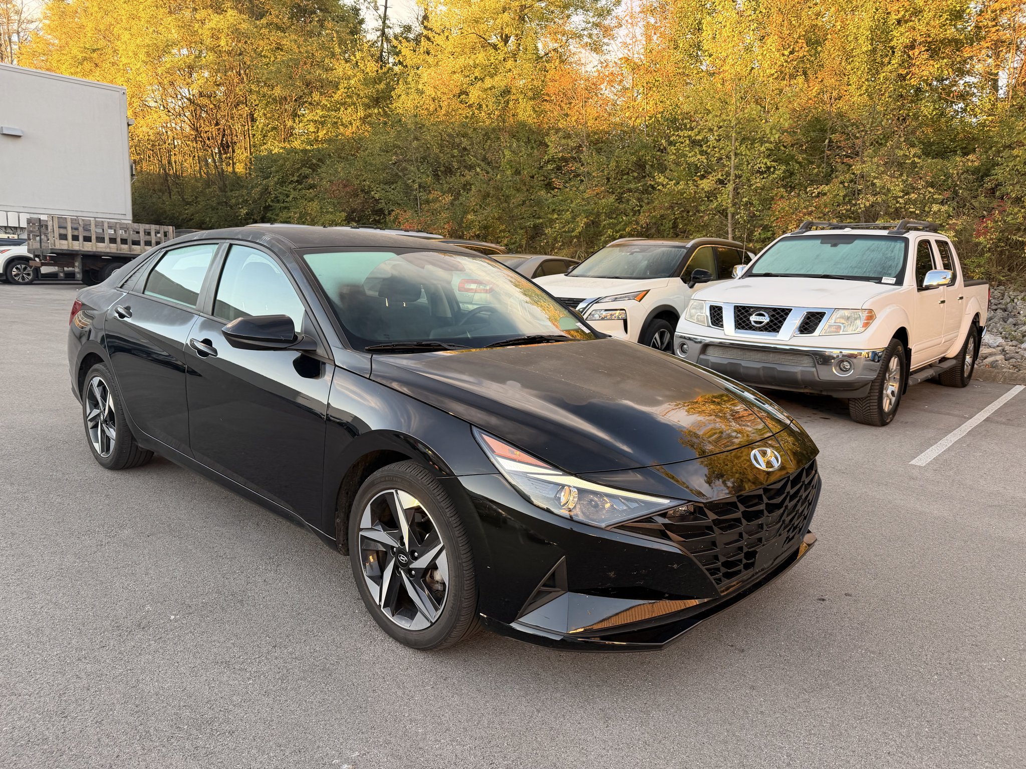Used 2023 Onyx Black Hyundai SEL image 3
