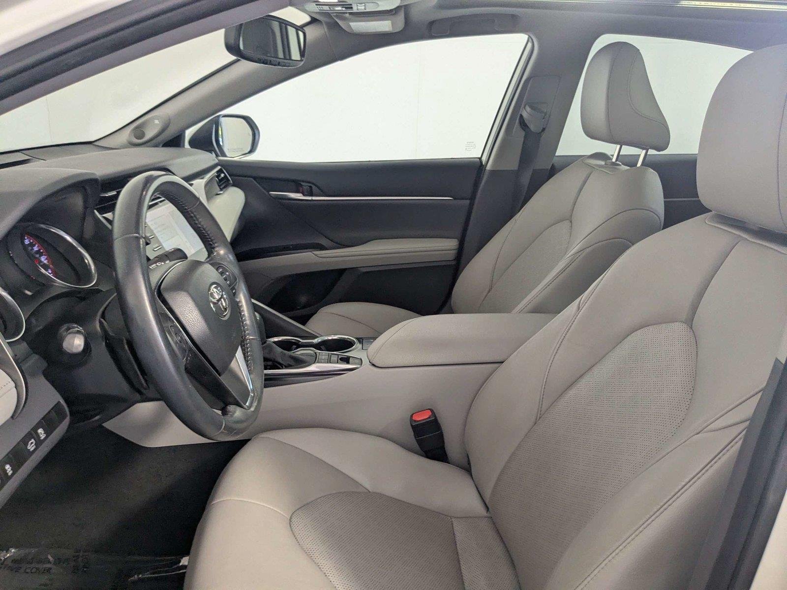 Certified Used 2020 Wind Chill Pearl Toyota XSE image 9