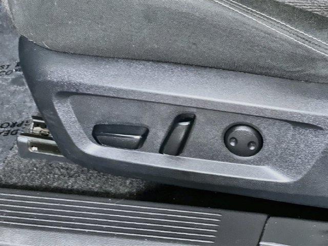 2025 Nissan Rogue SV - Photo 11