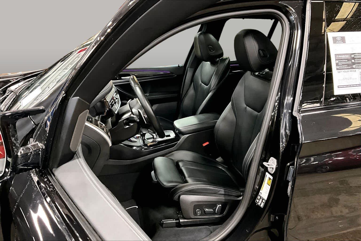 Used 2024 Black Sapphire Metallic BMW M40i image 9