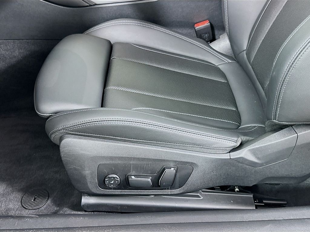 2025 BMW 4 Series M440i - Photo 20