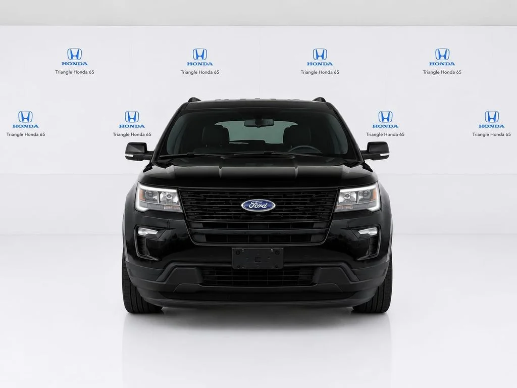 Used 2019  Ford XLT image 2