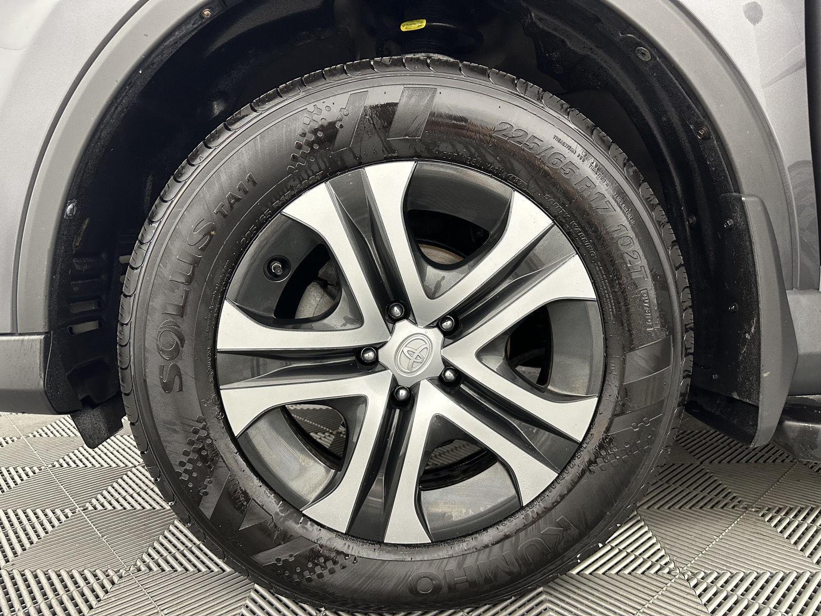 Used 2018 Magnetic Gray Metallic Toyota LE image 21