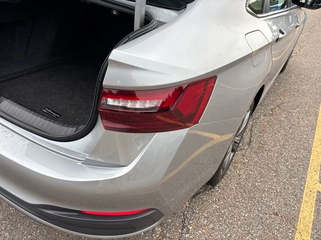 Used 2023 Silver Volkswagen 1.5T SE image 8