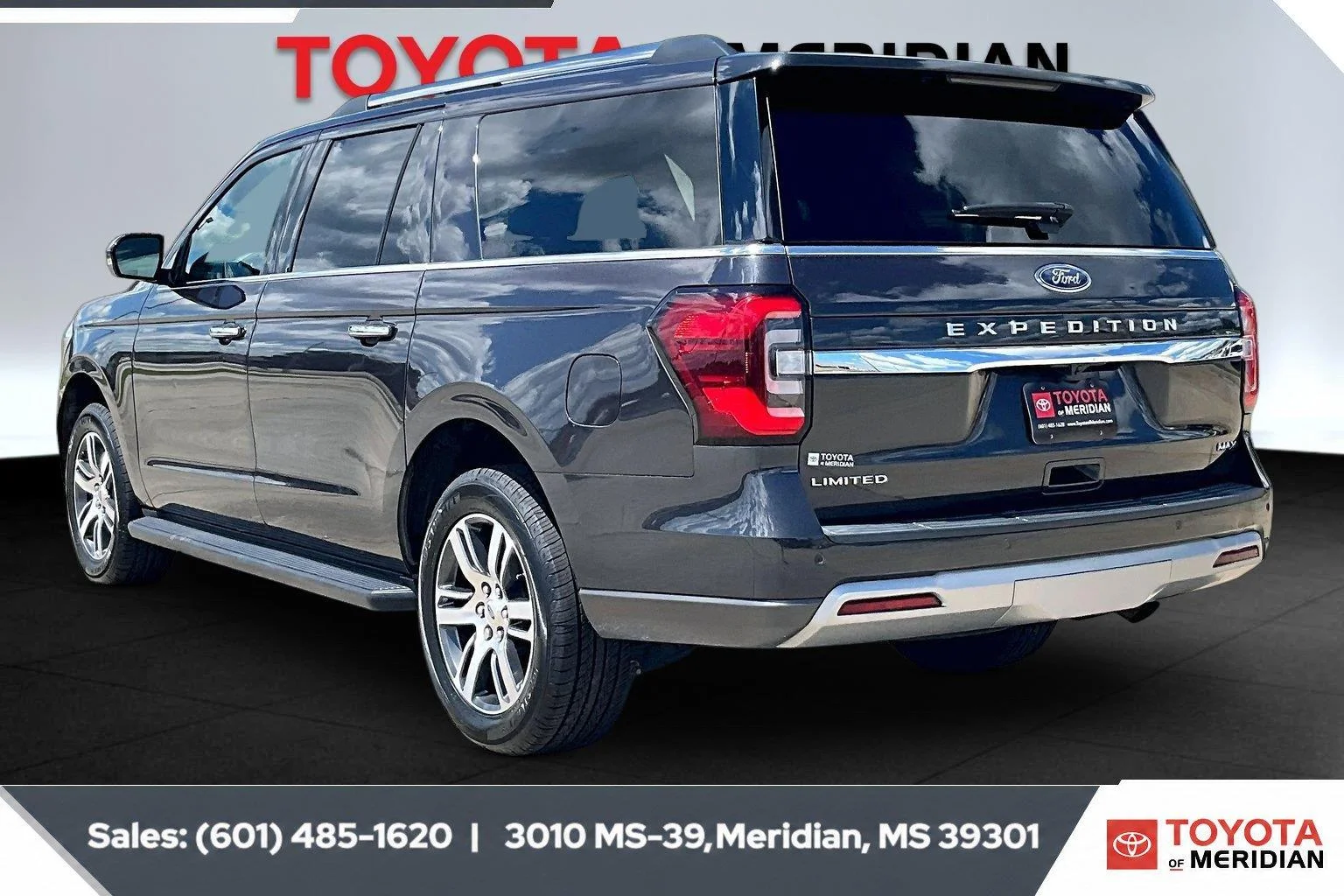 Used 2024 Dark Matter Gray Ford Limited image 2