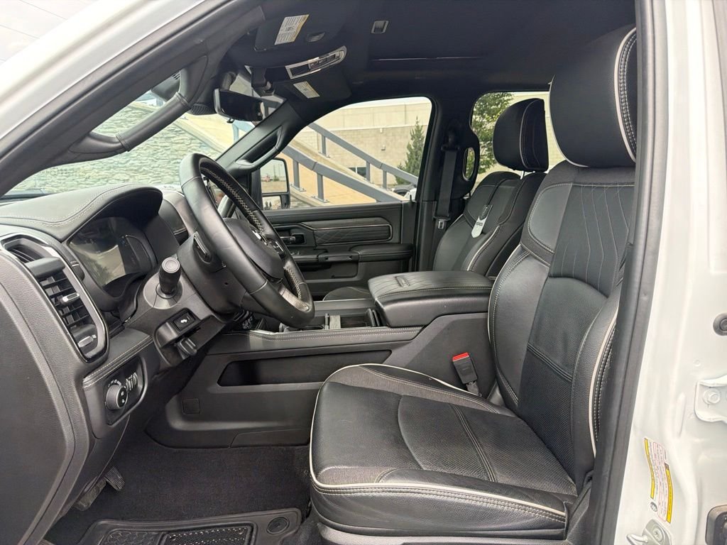 Used 2025 White Ram Limited image 10