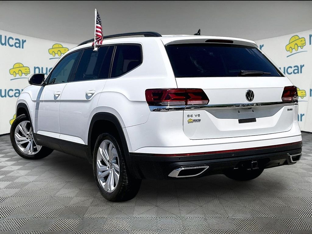 Used 2023 White Volkswagen 3.6L V6 SE w/Technology image 4