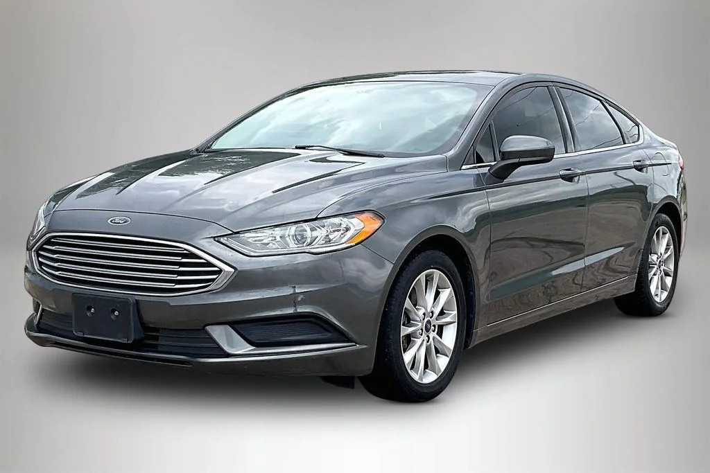 Used 2017 Ford Fusion SE with VIN 3FA6P0HD7HR246624 for sale in Alvin, TX