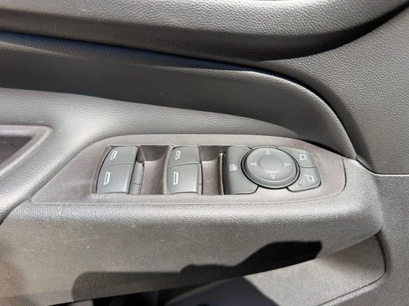 Used 2019 MOSAIC BLACK METALLIC Chevrolet LT image 17