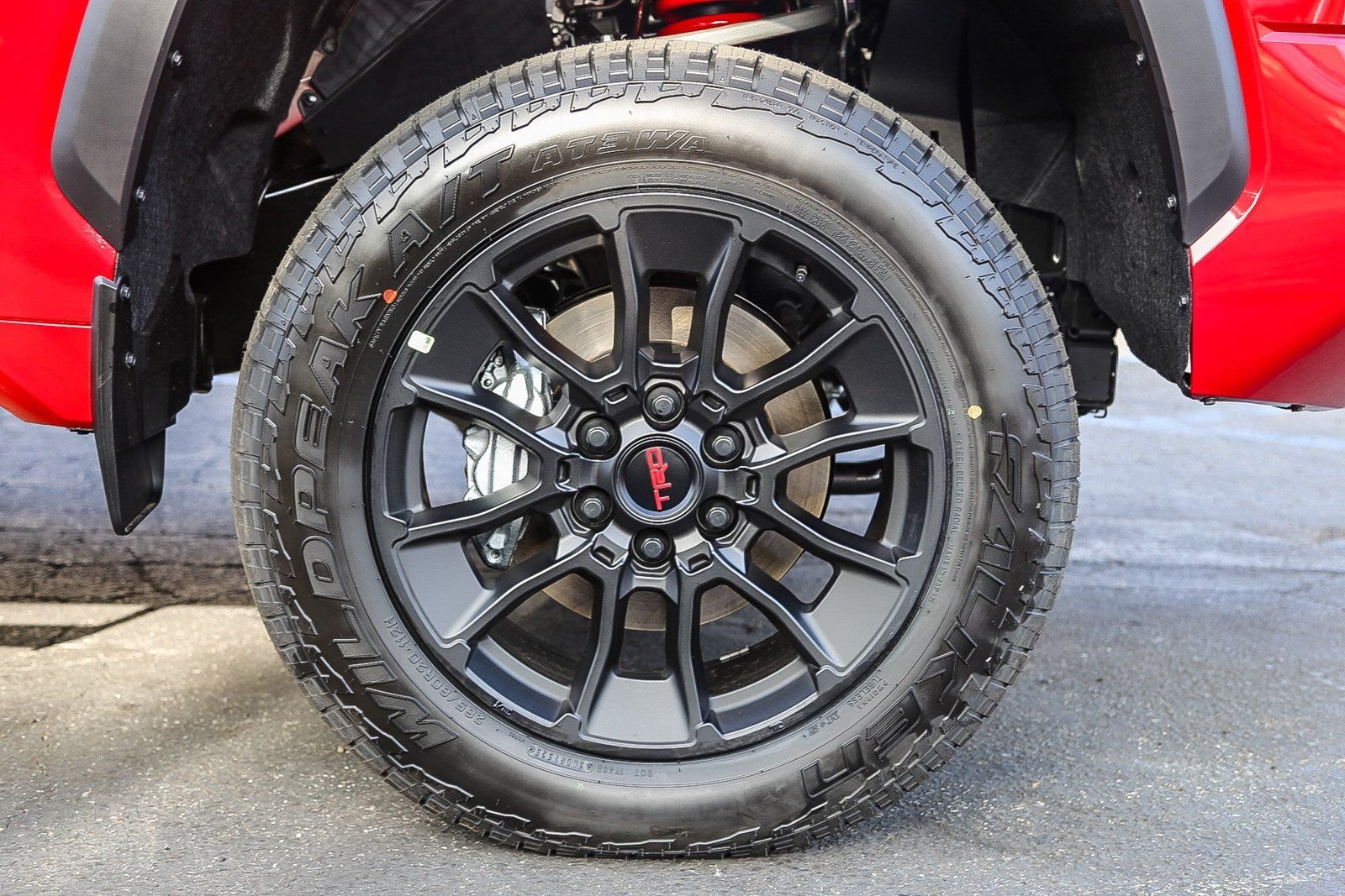 2026 Toyota Tundra Limited - Photo 10